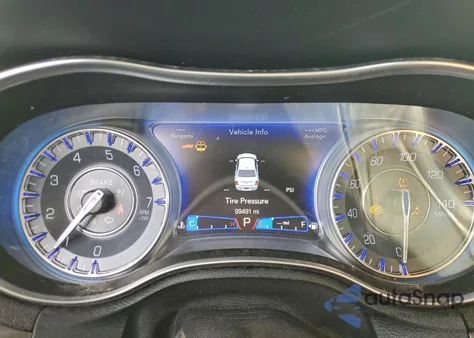 2021 Chrysler 300 Touring z USA, uszkodzony, nr VIN 2C3CCAAG9MH609311